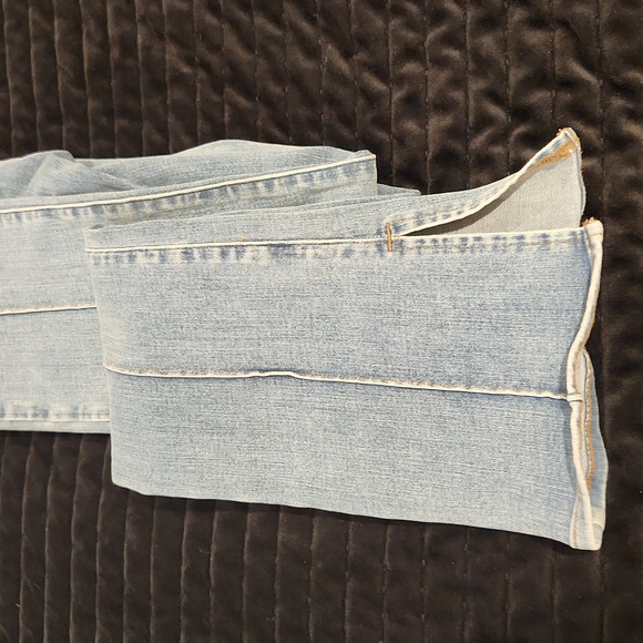 Express Skyscraper Mid Rise Jeans - Picture 4 of 5